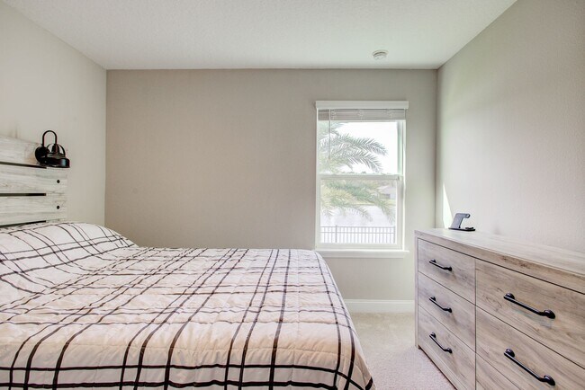 Building Photo - ST. AUGUSTINE HOME FOR RENT!