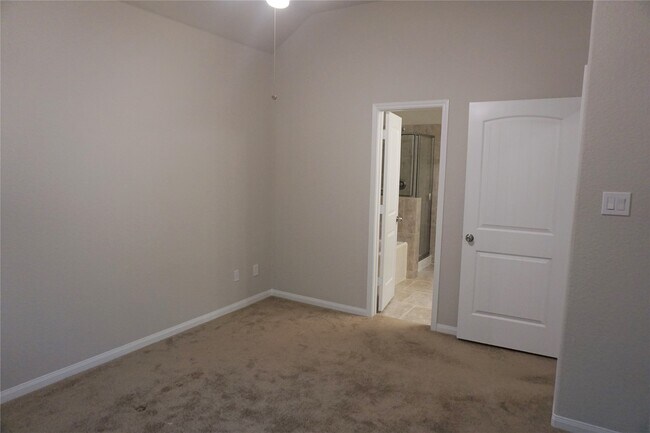 Building Photo - 12950 Shady Grove Ln