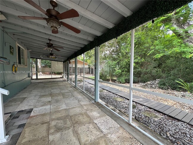 Building Photo - 349 Mahogany Dr