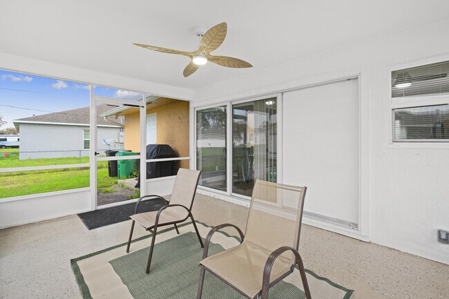 Building Photo - 1672 SW Angelico Ln