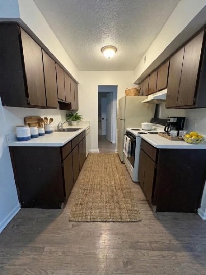 Building Photo - 1306 W Michigan Ave