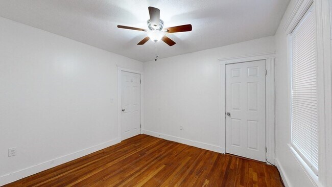 Building Photo - 76 Forest Hills St