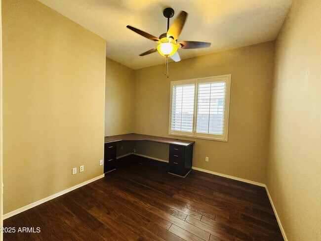 Building Photo - 2720 E Hazeltine Way
