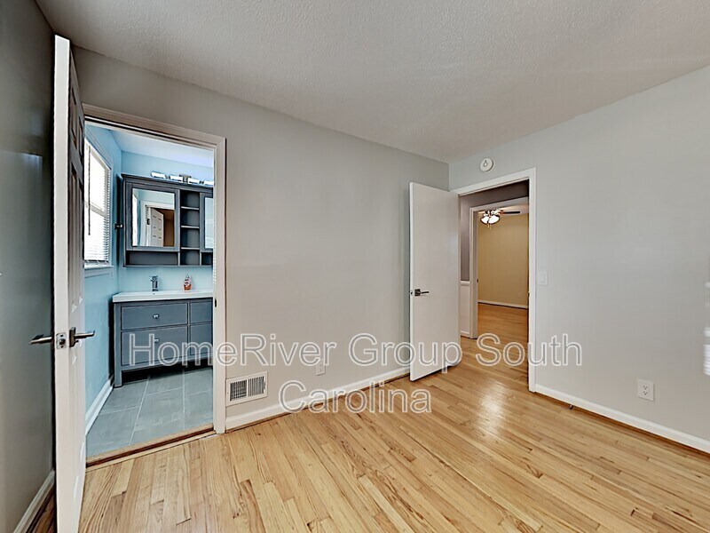 Building Photo - 7908 Tradd St