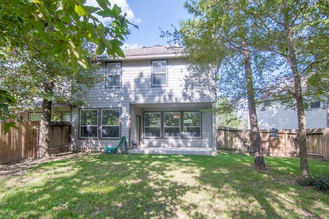 Building Photo - 15 Aquiline Oaks Pl