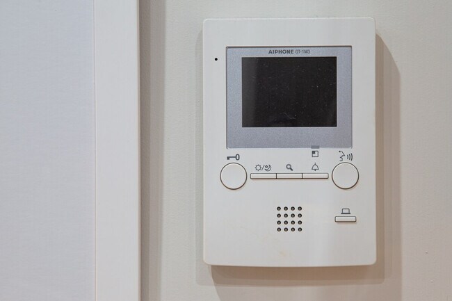 Building Photo - 30 NY-25