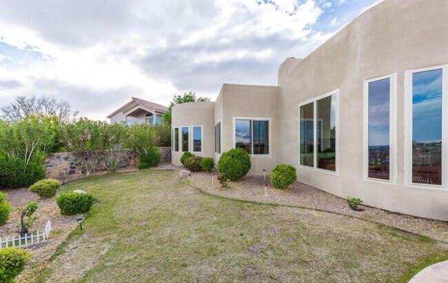 Building Photo - 3022 Lookout Ridge Dr