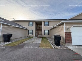 Building Photo - 577 Caribou St