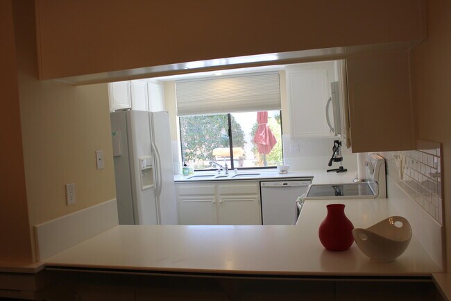 Building Photo - 36 El Toro Dr