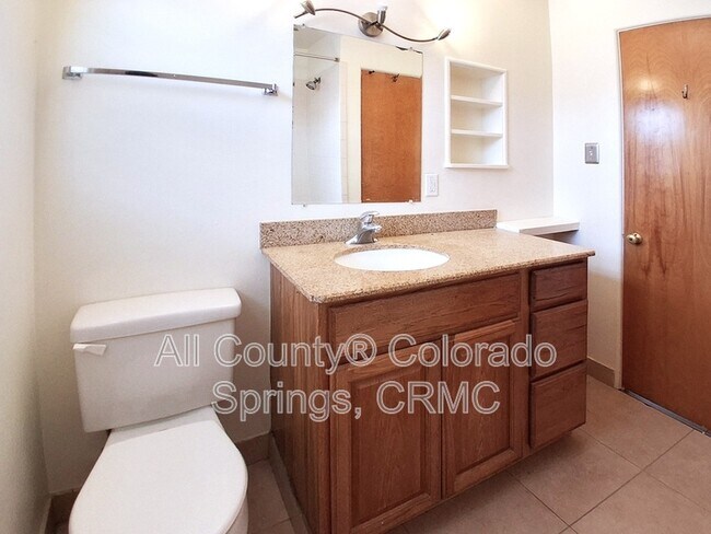 Building Photo - 221 N Foote Ave