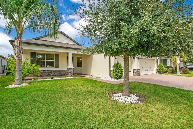 Primary Photo - Spacious 4 Bed 3 Bath Home