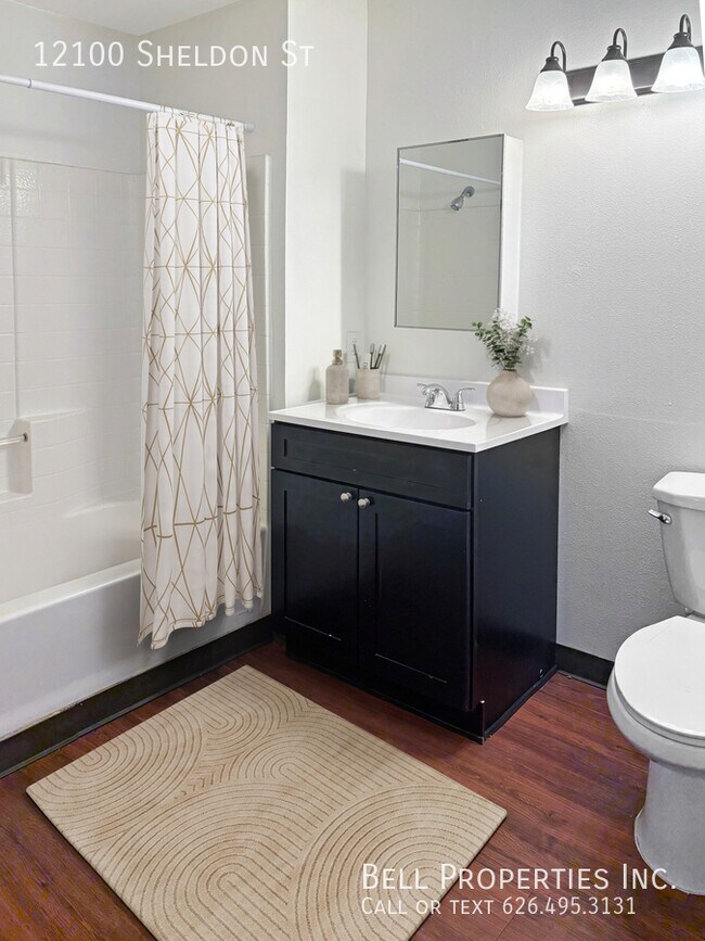 Building Photo - 12100 Sheldon St