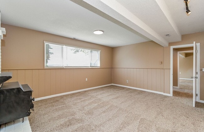 Building Photo - Snohomish Split level for Rent!