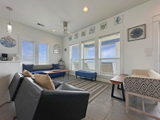 Building Photo - 2496 Gilmore