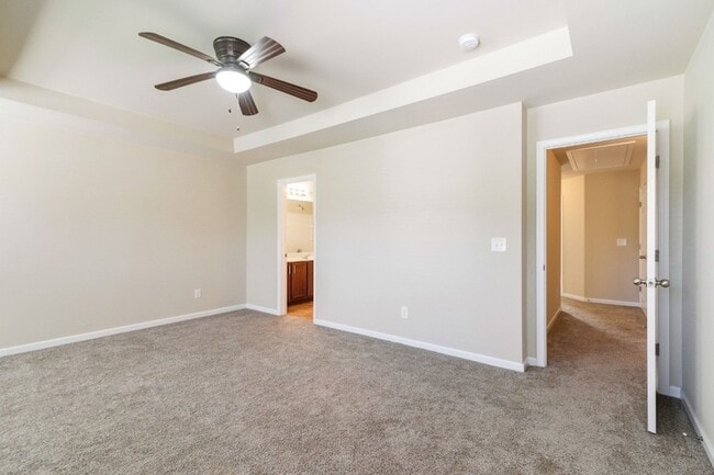 Building Photo - 1030 Ashmore Dr