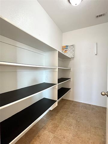 Building Photo - 1004 Bruni Ct