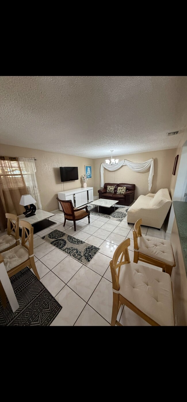 Building Photo - 1041 NW 196th Terrace