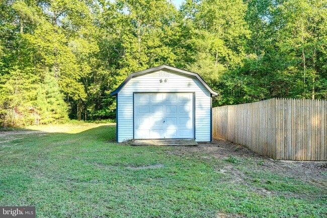 Building Photo - 6200 Ben Creek Rd