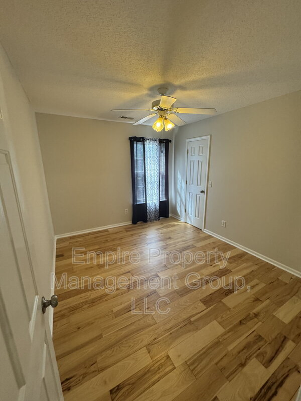 Building Photo - 66 Sand Oak Ct