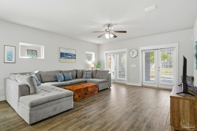 Building Photo - 7967 Double Gate Dr