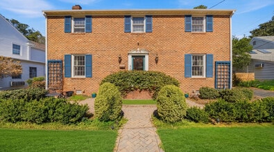 Building Photo - 1402 Trouville Ave