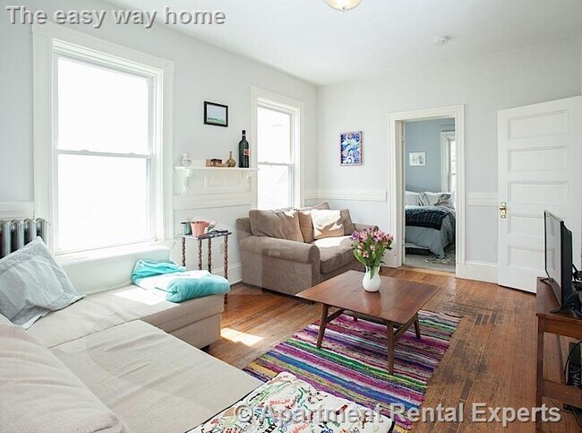 Building Photo - 3 Kinnaird St