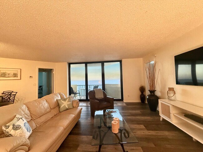 Building Photo - 2800 N Ocean Dr