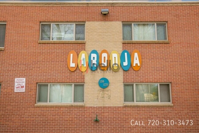 Building Photo - 1220 Pierce St