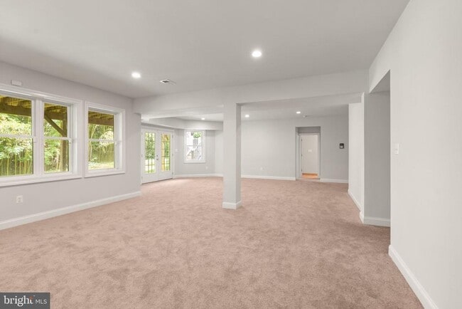 Building Photo - 7324 Statecrest Dr