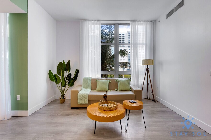 Building Photo - 777 N Ocean Dr