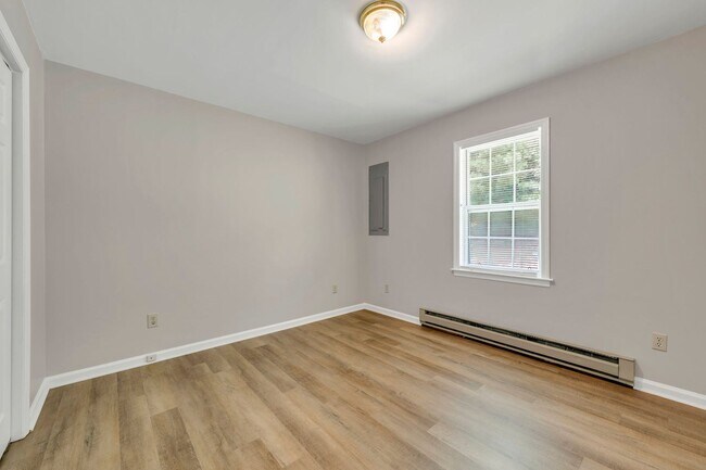 Building Photo - 7863 NC-163