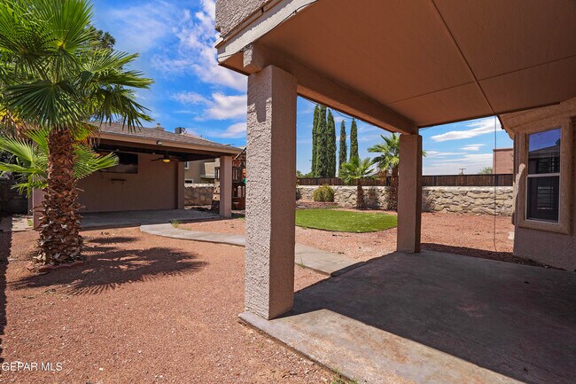 Building Photo - 3653 Tierra Inca Dr