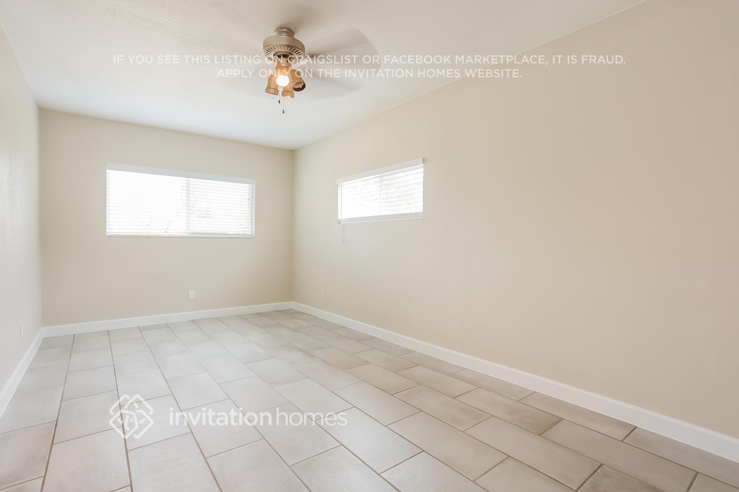 Building Photo - 1415 S Depew St