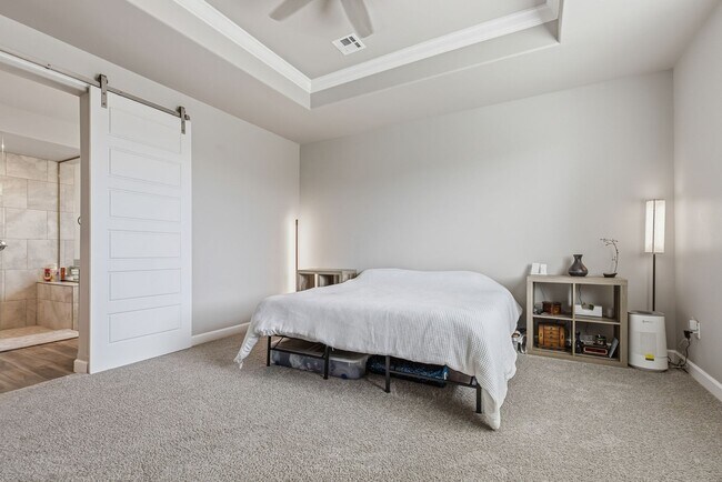 Building Photo - Pristine Four Bedroom 2 Bath home in Mesa Village