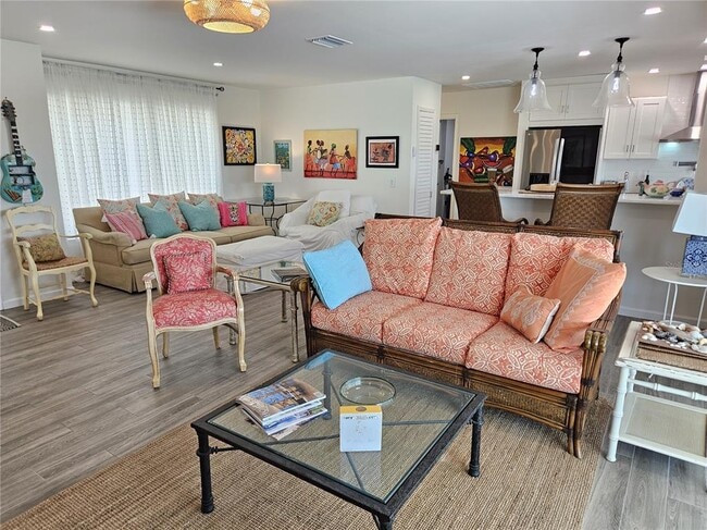 Building Photo - 2353 Bal Harbour Dr