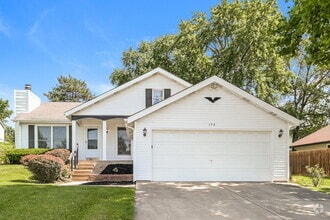 Building Photo - 174 Birchleaf Dr