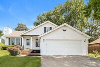 Building Photo - 174 Birchleaf Dr