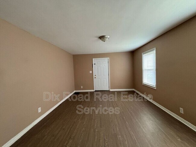 Building Photo - 1110 Ellen Dr