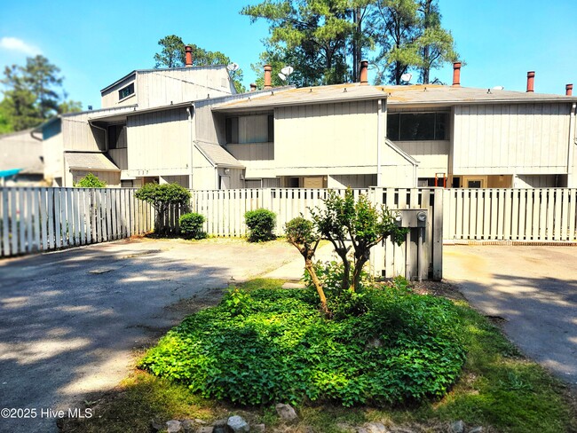 Primary Photo - 138 Mallard Cove