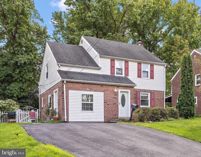 Building Photo - 412 Goodley Rd