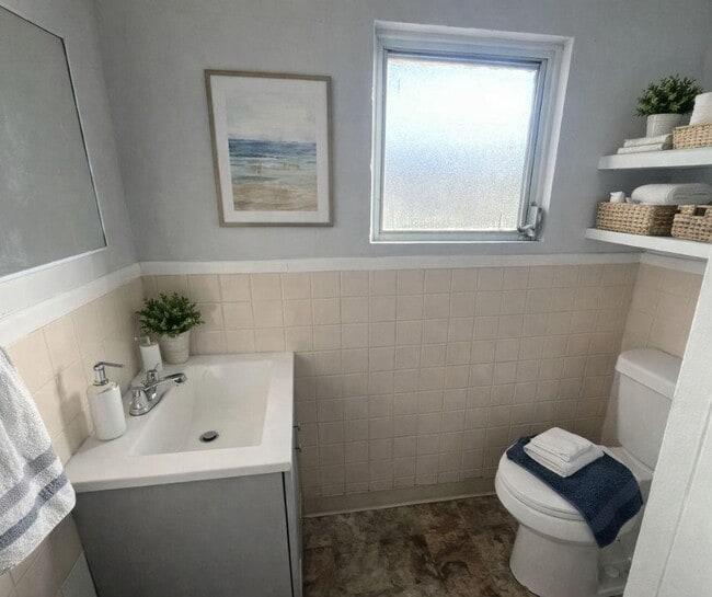 Building Photo - 138 Southland Ct