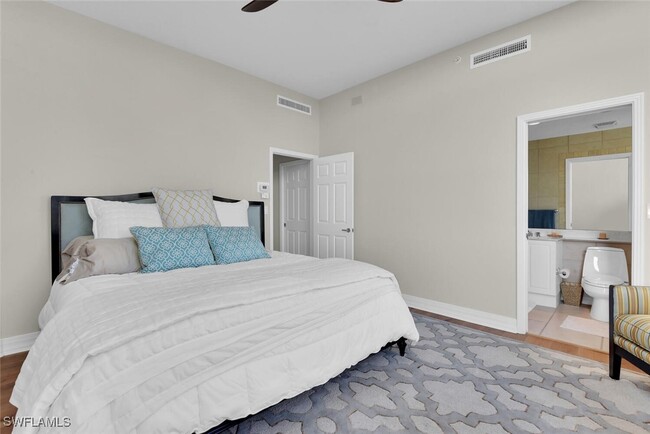 Building Photo - 425 Dockside Dr