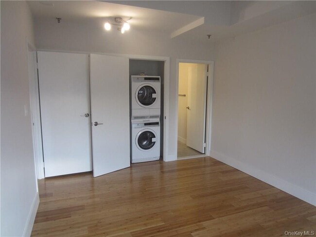 Building Photo - 123 Mamaroneck Ave