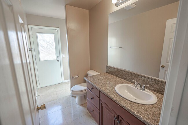 Building Photo - COMING SOON! Stunning 4-Bedroom Home for Rent in Palmdale!