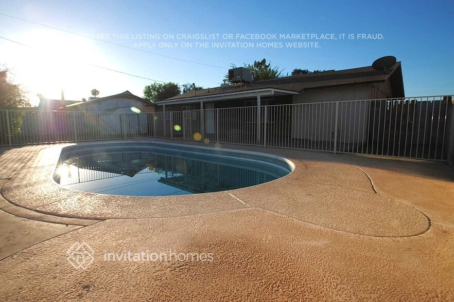 Building Photo - 4214 W Stella Ln