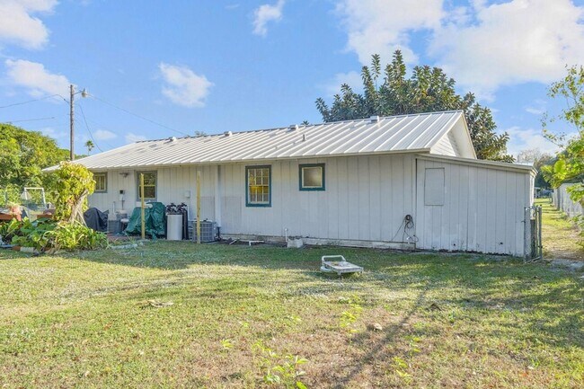 Building Photo - 3147 Naylor Terrace