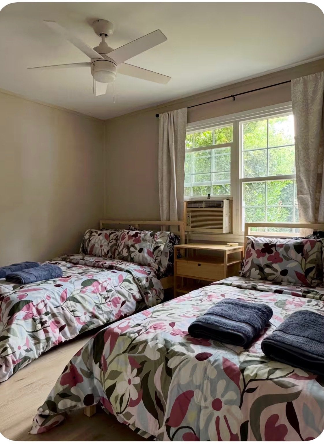 Building Photo - 5224 NE 62nd Ave