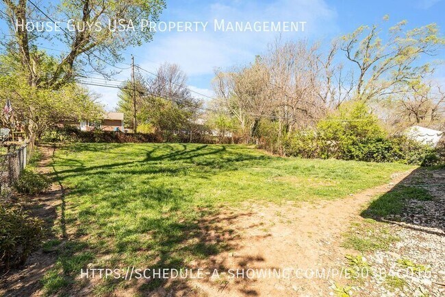 Building Photo - 10716 Ewing Ave