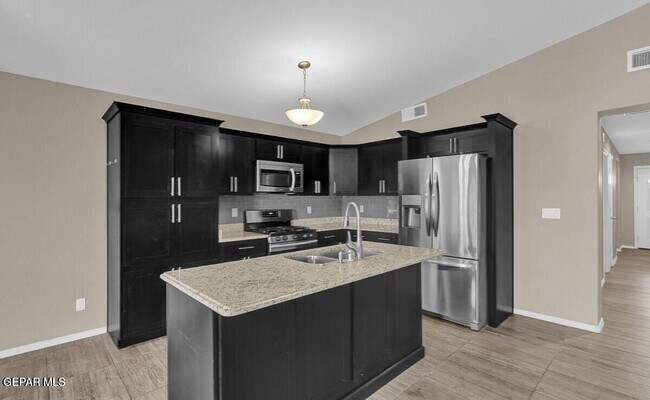 Building Photo - 12032 Mesquite Thorn Dr