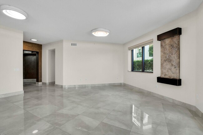 Building Photo - 3610 Gardens Pkwy